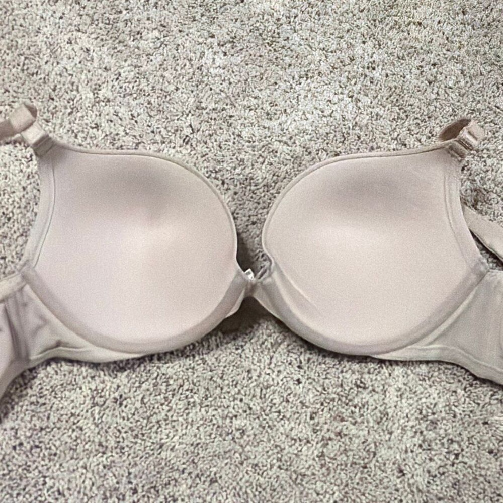 Torrid Curve Lightly Lined T-Shirt Bra Nude Beige 38D Smooth Underwire - Picture 3 of 4